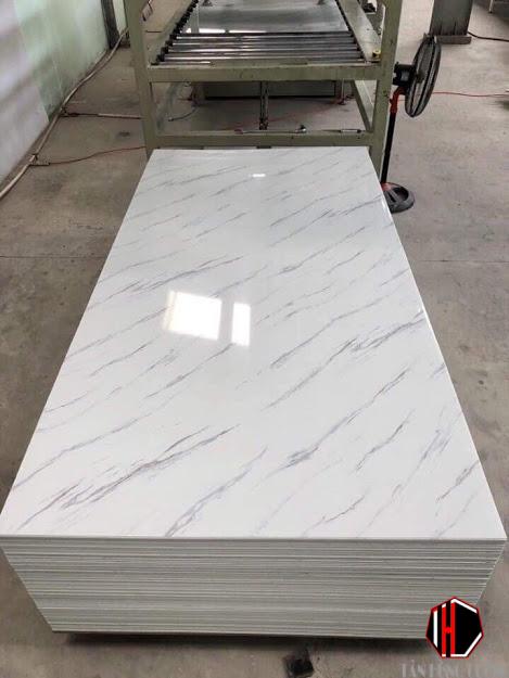 Tấm PVC trắng vân mây - Chống ẩm tốt nhất hiện nay - Tân Hùng Cường
