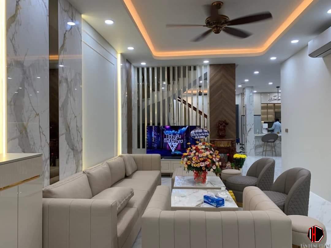 50+ Mẫu phòng khách ốp nhựa Pvc, Tấm trang trí đẹp nhất 2024 11 Vách nhựa giả đá phòng khách